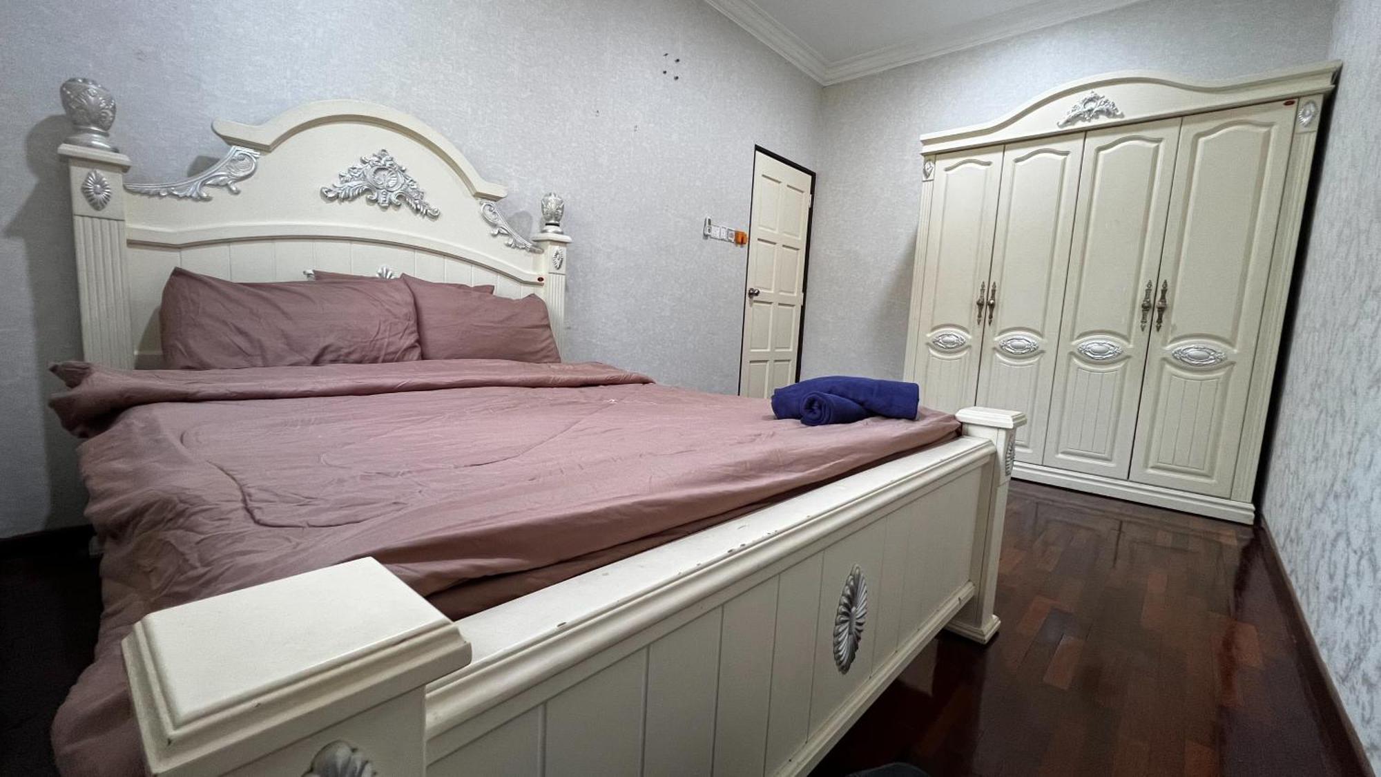 Yb Guest House 4 Bilik 5 Katil Chukai Экстерьер фото